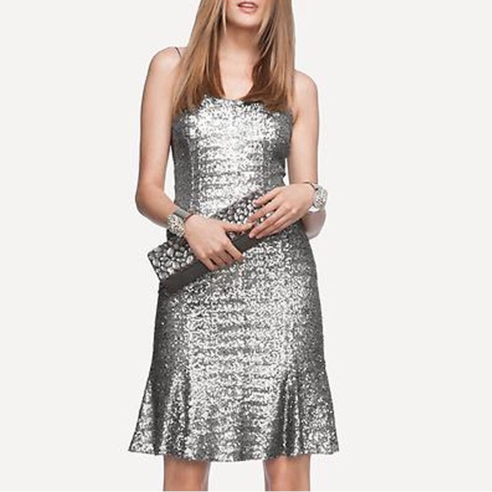 NWT Banana Republic L’Wren Scott Sequin Wiggle Dress in Silver - Size 10